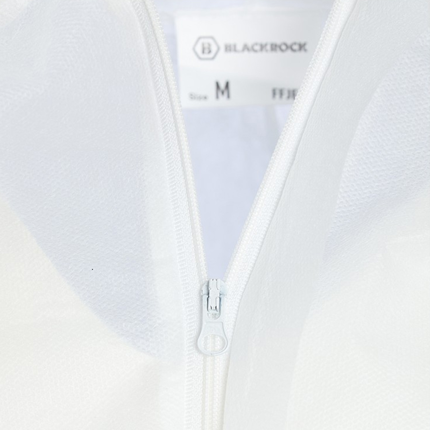 disposable_coveralls_3