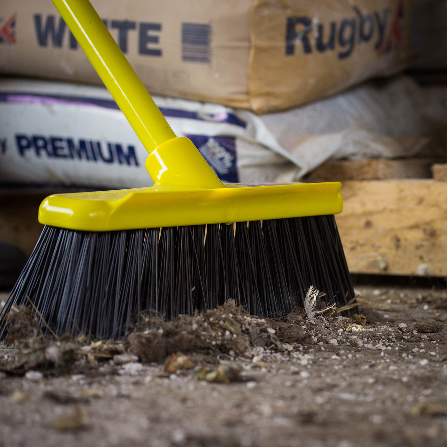 gorilla_broom_scraper_3